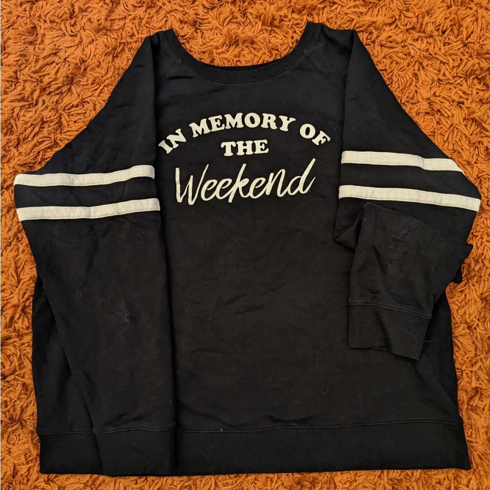 Size 2 Torrid In Memory of the Weekend Black and White Sweatshirt with Accents